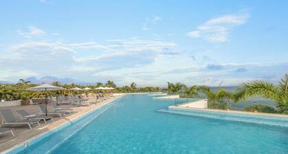 Zantamar 506E: Beachfront Condo with 2 Pools