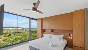2 Schlafzimmer, Schreibtisch, Bügeleisen/Bügelbrett, WLAN