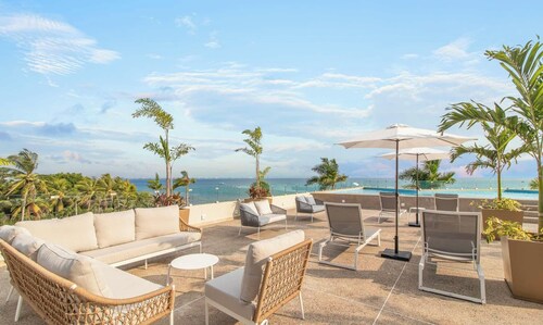 Zantamar 506E: Beachfront Condo with 2 Pools
