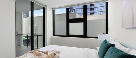 1 bedroom, iron/ironing board, WiFi