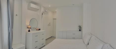 Deluxe Triple Room, 3 Twin Beds | Free WiFi