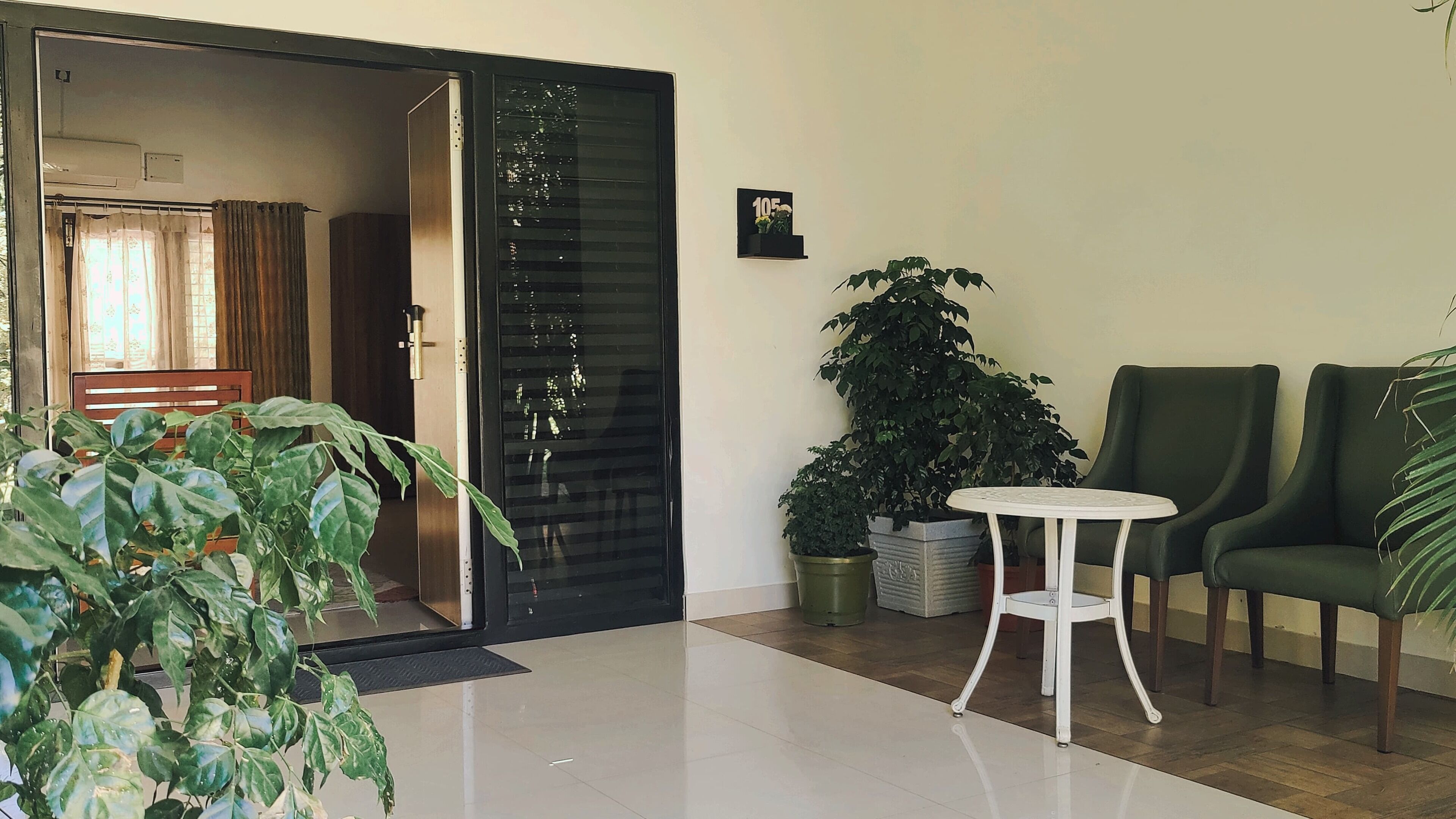 Superior Double Room, Balcony, Courtyard View | Egyptian cotton sheets, premium bedding, minibar, in-room safe