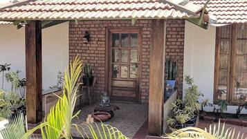 Couples treatment room(s), body treatments, deep-tissue massages