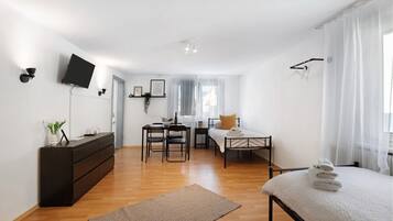 1 bedroom, free WiFi, bed sheets