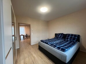 1 Schlafzimmer, Bügeleisen/Bügelbrett, kostenloses WLAN, Bettwäsche