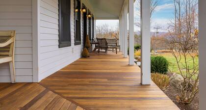 Rustic-Chic Farmhouse w/ Firepit, Close to Windham Ski & Catskills Adventures!