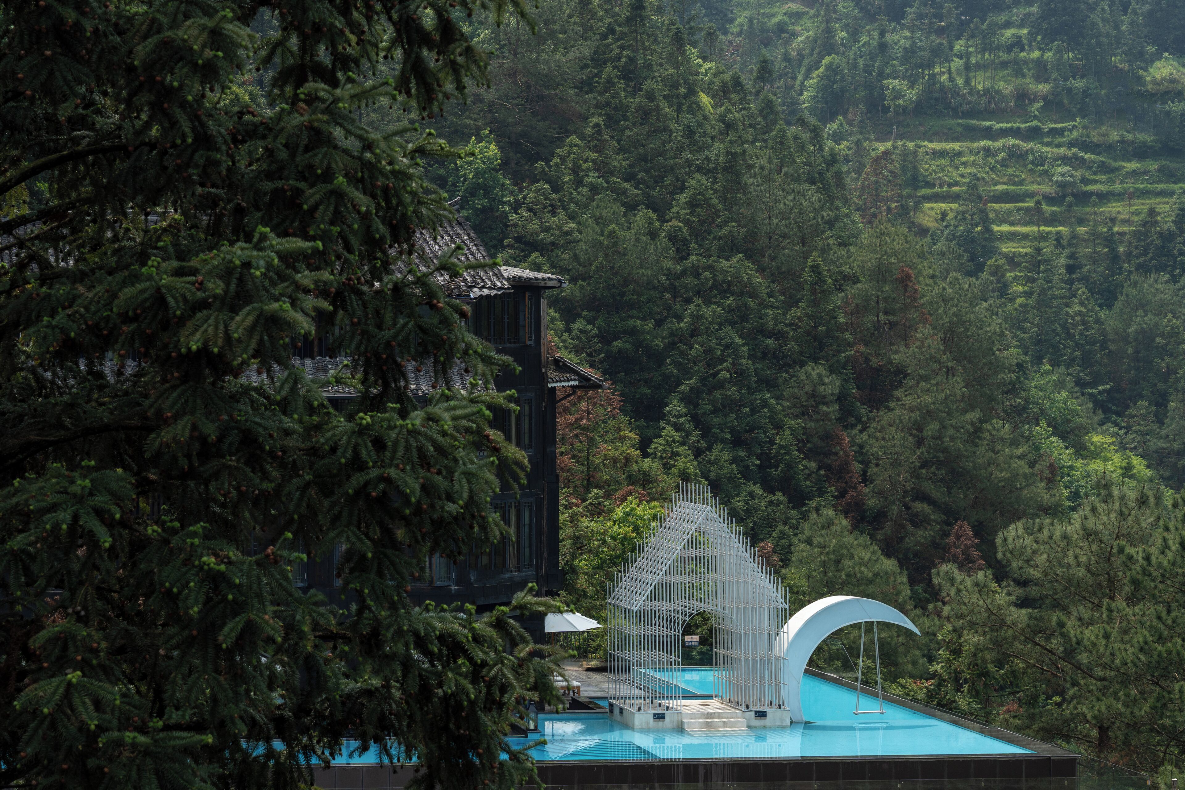 Infinity pool