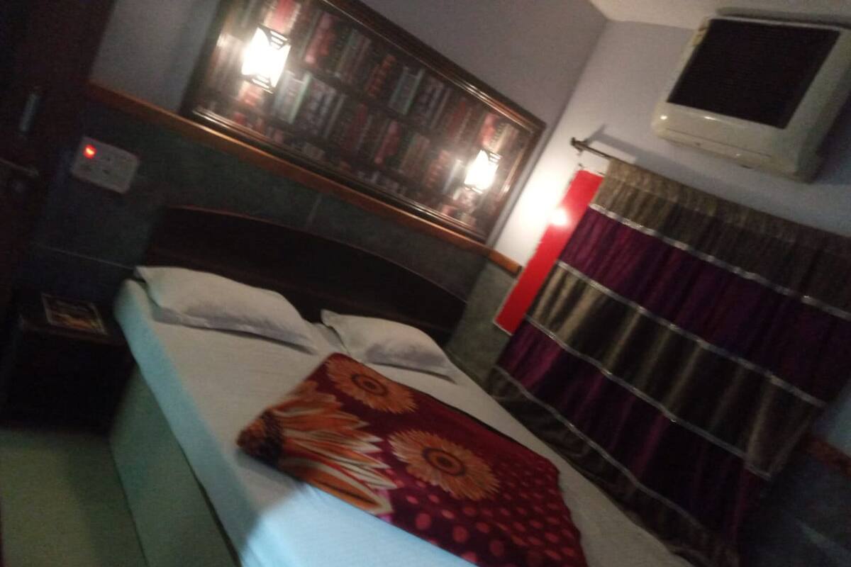 Luxury Double Room, City View | WiFi (free), bed sheets