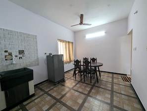 Comfort Apartment | In-room dining
