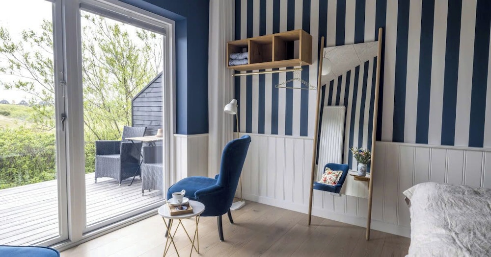 Kellers Badehotel by null