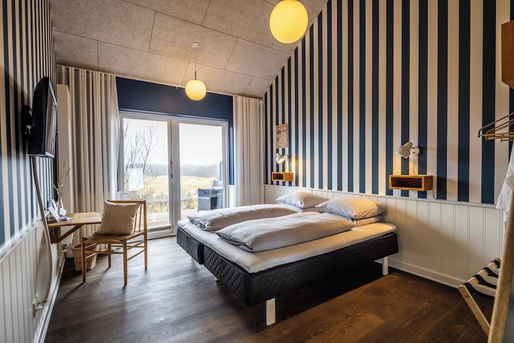 Kellers Badehotel by null