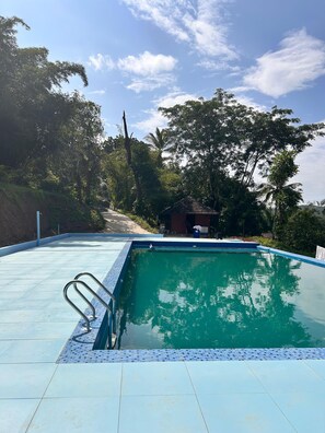 Outdoor pool - Misty Night Jungle Side Resort (Sulthan Bathery)