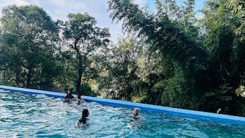 Udendørs pool
