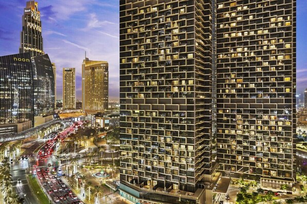 Exterior - FIRST CLASS | 1BR | Modern Downtown Oasis (Dubai)