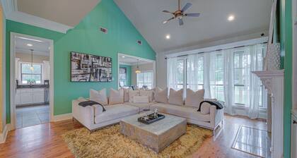 Spacious 5-bedroom house with WiFi, Fireplace in superb Prairieville