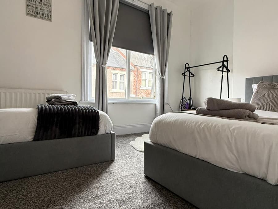 1 dormitorio, tabla de planchar con plancha, wifi gratis y ropa de cama