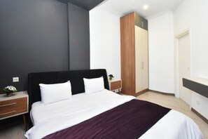 Appartement classique, vue sur la ville | 1 chambre, rideaux d’obscurcissement, fer et planche à repasser