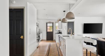 Casa Luna | Downtown | Hampton Park