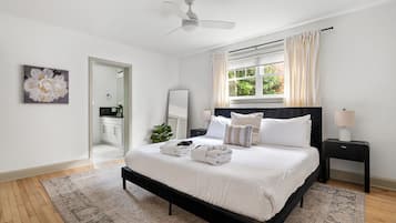 2 Schlafzimmer, BĂŒgeleisen/BĂŒgelbrett, WLAN, BettwĂ€sche