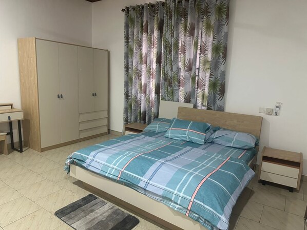 3 Schlafzimmer, Bügeleisen/Bügelbrett, WLAN, Bettwäsche