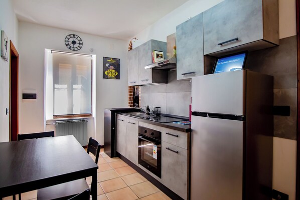 Fridge, oven, coffee/tea maker, cookware/dishes/utensils - The pleasure of feeling at home (Perugia)