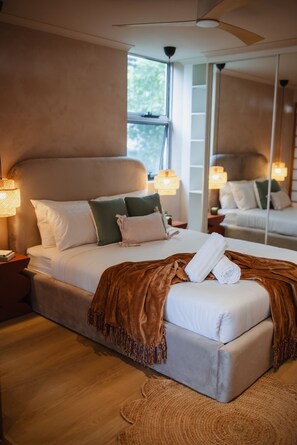 1 habitación, escritorio, tabla de planchar con plancha y wifi gratis 