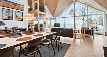 Belle maison de 4 chambres à AllingÄbro