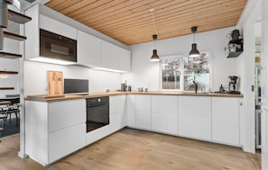 Fridge, microwave, dishwasher, coffee/tea maker