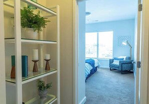 Room - Stunning 2-Bed in Grandview (Columbus)