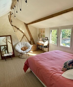 5 sovrum, strykjärn/strykbräda, wi-fi och sängkläder