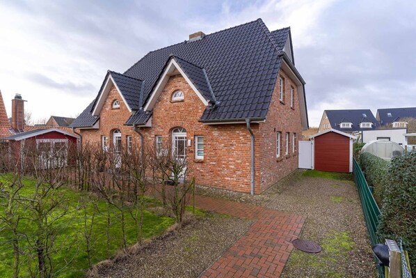 House | Exterior