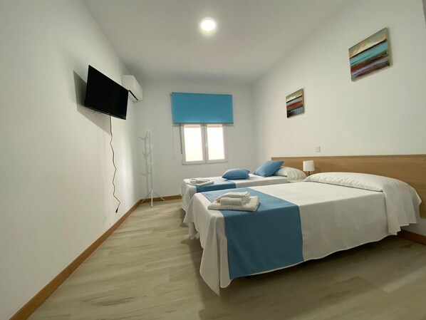 Comfort Twin Room, City View