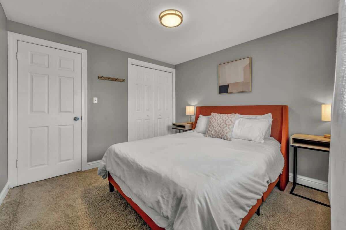 3 bedrooms, iron/ironing board, travel cot, WiFi