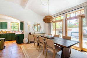 Dining - Luxury Oasis in Palm Springs Retreat (Palm Springs)