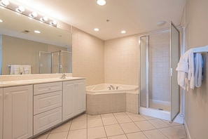 Douche, serviettes fournies