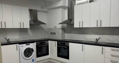 Enchanting 4-bed House in Enfield