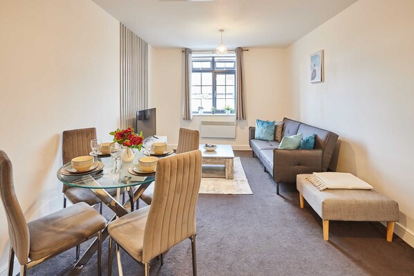 Apartment | 1 bedroom, desk - Host Stay Holland Apartment (Nottingham)