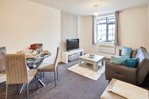 Apartment | 1 bedroom, desk - Host Stay Holland Apartment (Nottingham)