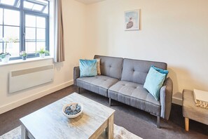 Apartment | 1 bedroom, desk - Host Stay Holland Apartment (Nottingham)