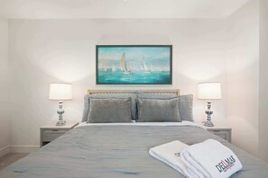 4 habitaciones, tabla de planchar con plancha, wifi y ropa de cama 