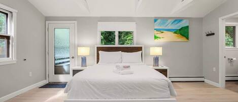 4 habitaciones, tabla de planchar con plancha, wifi y ropa de cama