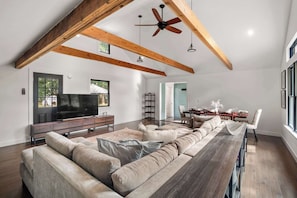 TV, fireplace, offices