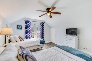 6 habitaciones, tabla de planchar con plancha, cuna de viaje y wifi