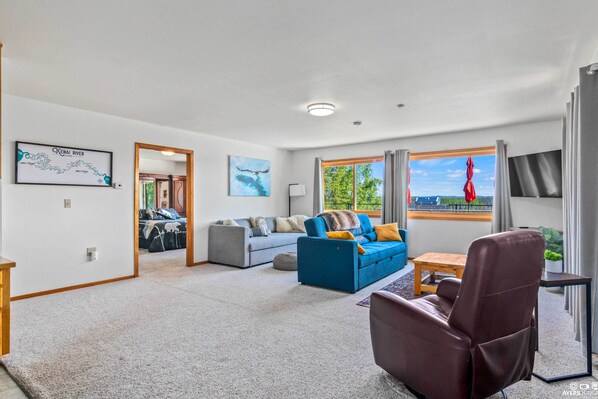 Apartment (3 Bedrooms) | Interior - On-site Kenai River Fishing: Soldotna Apartment! (Soldotna)