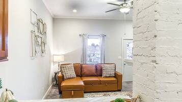 House (1 Bedroom) | Interior