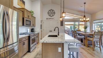 House (2 Bedrooms) | Interior