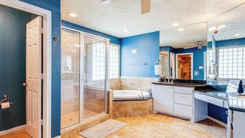 Rumah (4 Bedrooms) | Interior