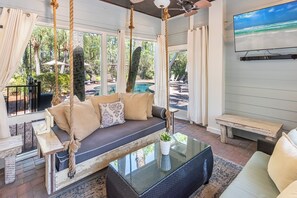 TV connectée, cheminée