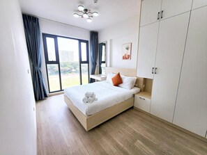 Căn hộ Deluxe, 2 phòng ngủ, quang cảnh thành phố | 2 phòng ngủ, két bảo mật tại phòng, bàn 