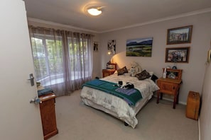 House, 3 Bedrooms, Accessible, Garden View | 3 bedrooms - 3 Bedroom Part House in the Scenic Durbanville Wine Lands Area, Holiday Facility (Cape Town)